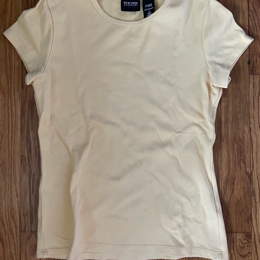 Two New York & Company Fitted Shirts, Size S, Smoke Free Home - Selling As Bulk View 4